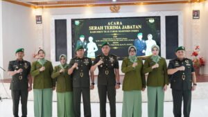 Upacara Serah Terima Jabatan Karumkit TK II Marthen Indey dan Kakesdam XVII/Cenderawasih