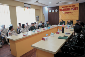 Tim SKM Lakukan Pengecekan dan Evaluasi Pelayanan di Rumah Sakit Tk. II Marthen Indey